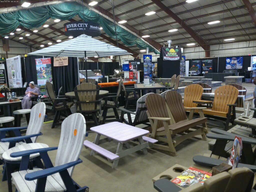 poly furniture 1024x768